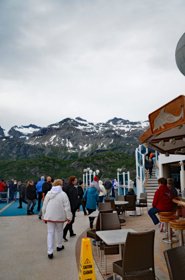 グレーシャーベイ国立公園の氷河を満喫しました。：ルビープリンセスアラスカクルーズ_f0054556_12180512.jpg