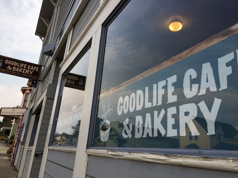 GOODLIFE CAFE & BAKERY   Mendocino_a0199262_15230544.jpg