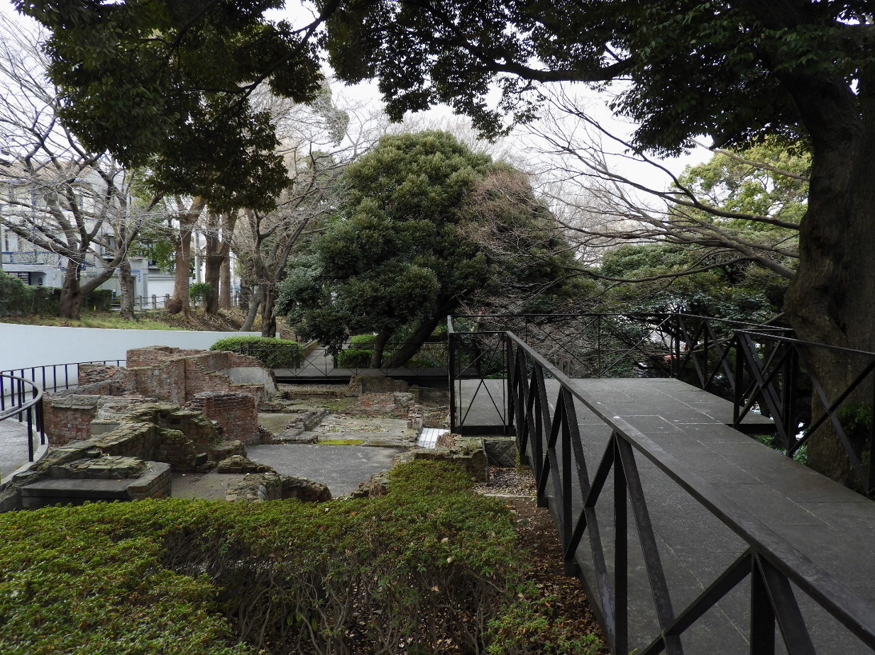 横浜そぞろ歩き・洋館巡り：山手80番館遺跡＆山手234番館_f0049074_21125882.jpg