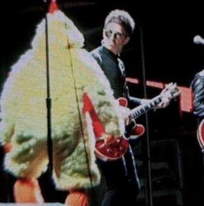 ノエル インタビューで またしても ボノ兄貴を語る 自由が丘ゴーヤ育成会 ラジオ番組 Music Workshop で3月4週に渡り来日時特集が再放送されます ノエル インタビューで またしても ボノ兄貴を語る 自由が丘ゴーヤ育成会 ラジオ番組 Music Workshop で3月4週に渡り来日時特集が再放送されます