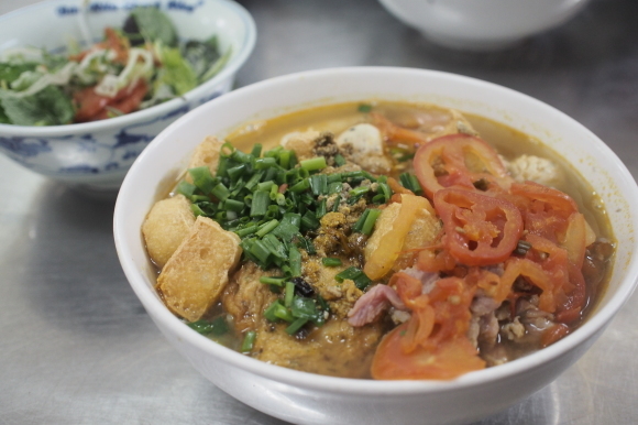 Bún riêu cua 食べ比べ_d0252505_22263788.jpeg