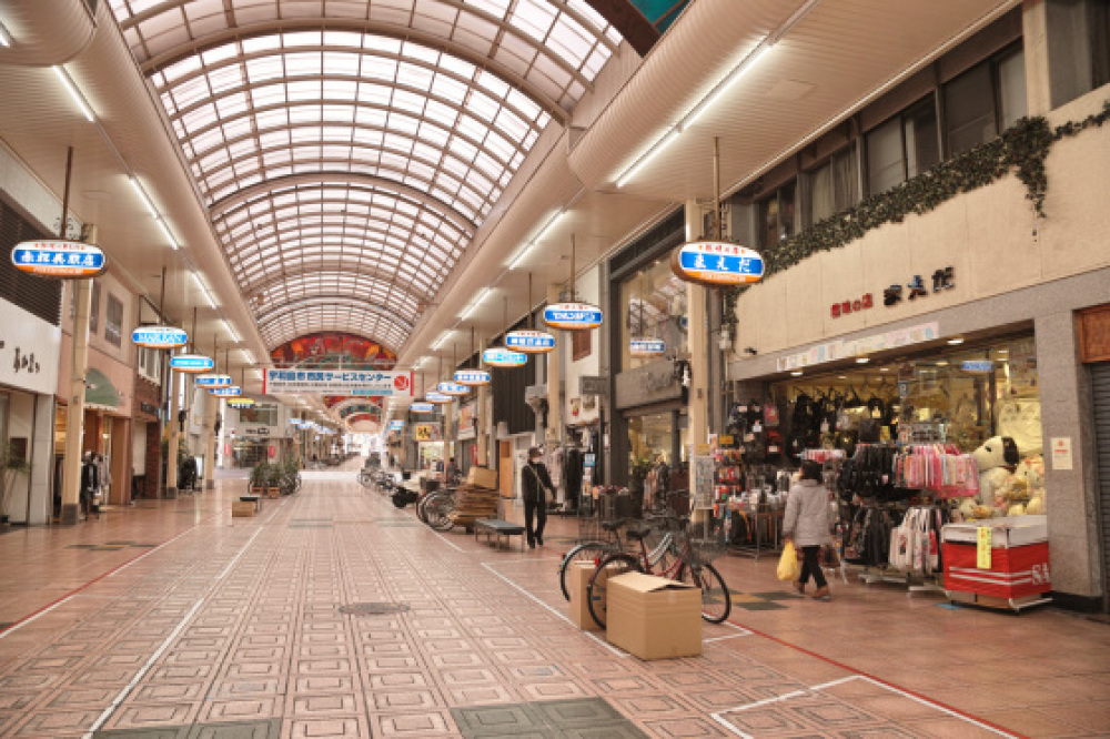 愛媛県宇和島市 きさいやロード商店街 風じゃ