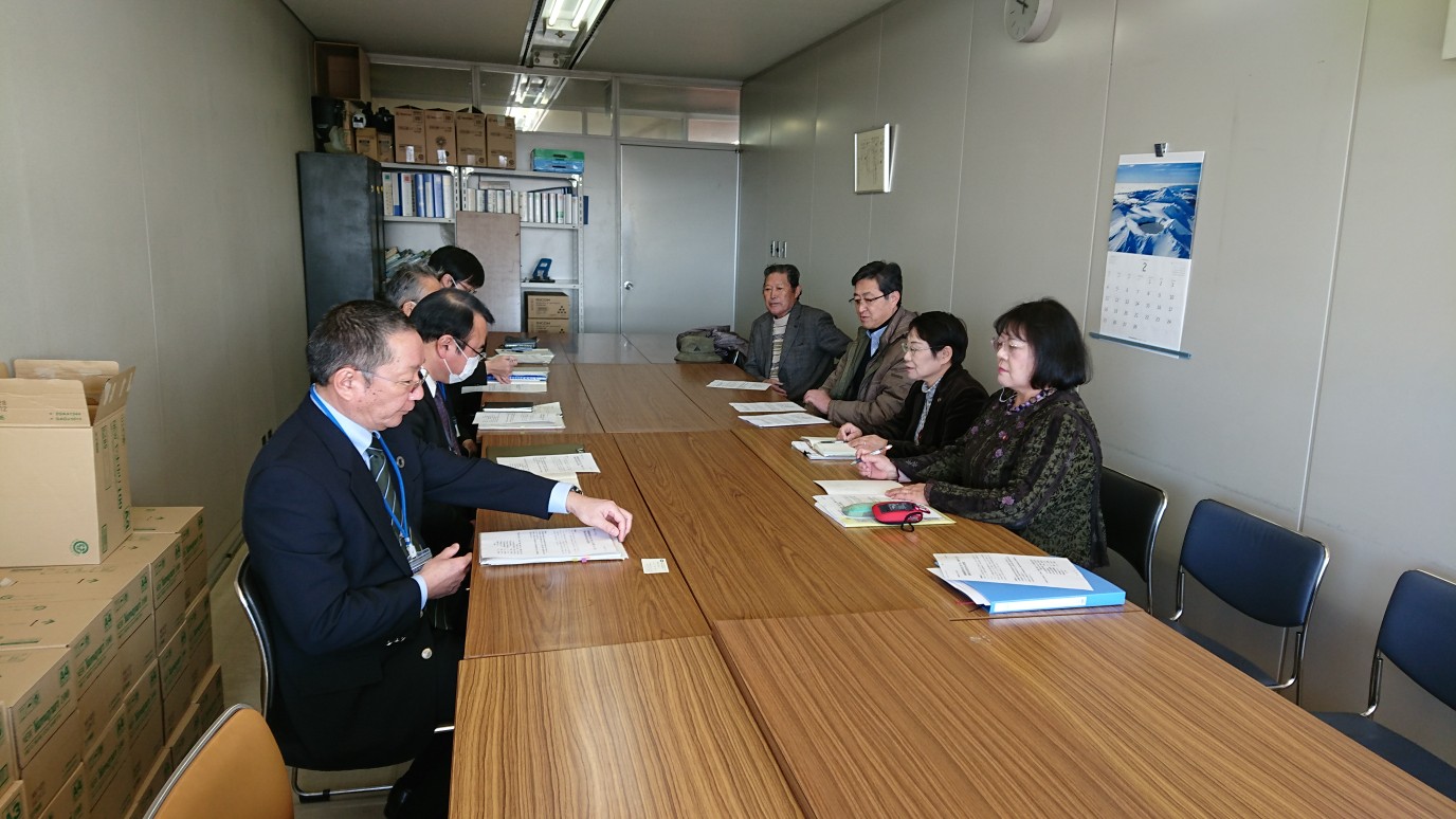 「市税を考える会」が控訴の中止と収納行政の改善を前橋市長に申し入れ_e0260114_17192723.jpg