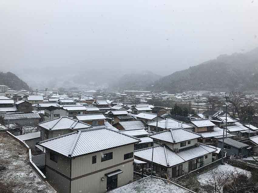 雪の三好市池田町とJR佃駅♪_d0058941_20280682.jpg