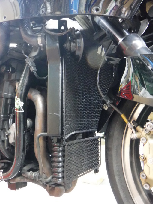 ZZR1100D ・・・冷却水漏れ。その7_a0163159_00305319.jpg