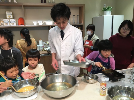 <第3回>手話通訳つきessence料理塾~担当:ル・シュクレクール・岩永シェフ~_a0277483_11582081.jpg