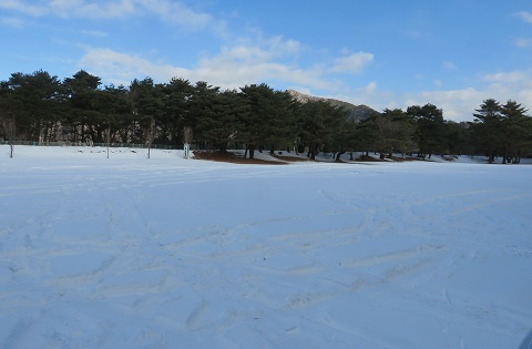 冬の太陽の日差しを浴びながら登る竜ヶ岳 ヤッホー 今日はどちらへ 冬の太陽の日差しを浴びながら登る竜ヶ岳 ヤッホー 今日はどちらへ