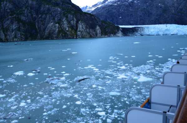 グレーシャーベイ国立公園の氷河を満喫しました。：ルビープリンセスアラスカクルーズ_f0054556_11061132.jpg