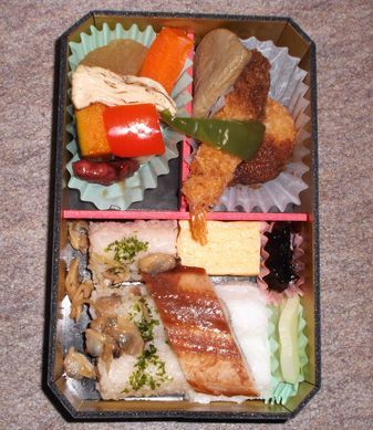 意外な（？）実力者でした。東海道新幹線弁当_f0211837_21404787.jpg