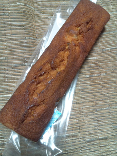 川崎日航ホテル マロンパウンドケーキ_f0076001_2220576.jpg