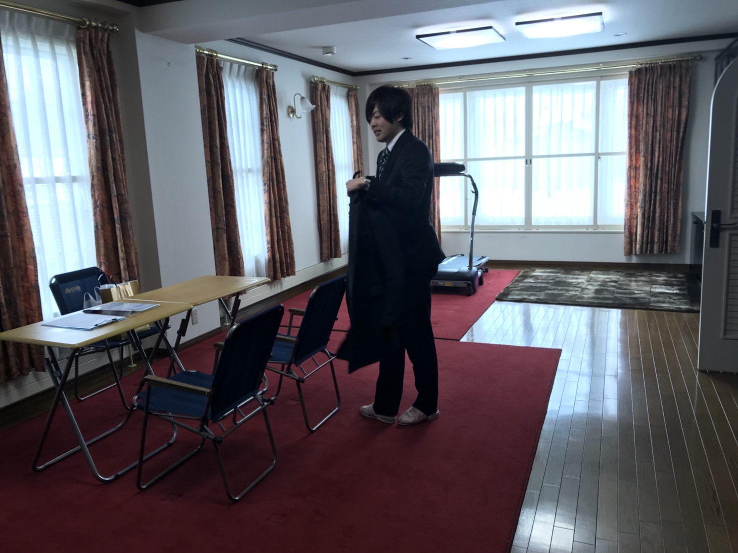 2月10日(土)ニットの日~山本がお届けしますTOMMYの1日~ランクル ハマー アルファード_b0127002_17243278.jpg