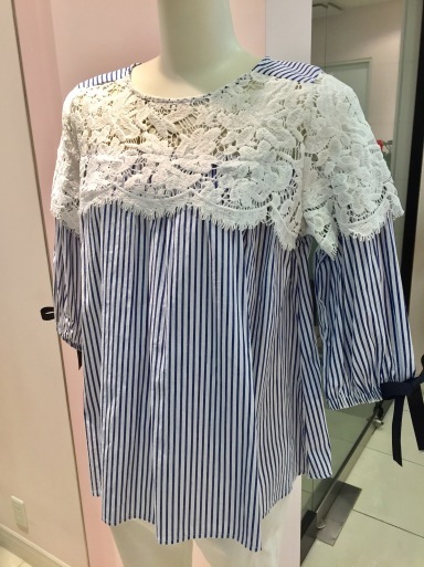 白のパンツに合うトップス_c0223630_22185931.jpg