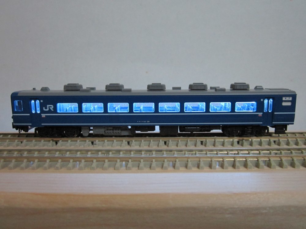 KATO 14系急行「能登」JR仕様をイジろう その2 : 動力車操縦者 N