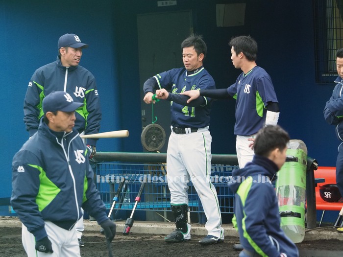 2018ﾔｸﾙﾄｷｬﾝﾌﾟ小川監督、1軍コーチ(田畑･石井弘･野口･杉村)フォト_e0222575_1714138.jpg