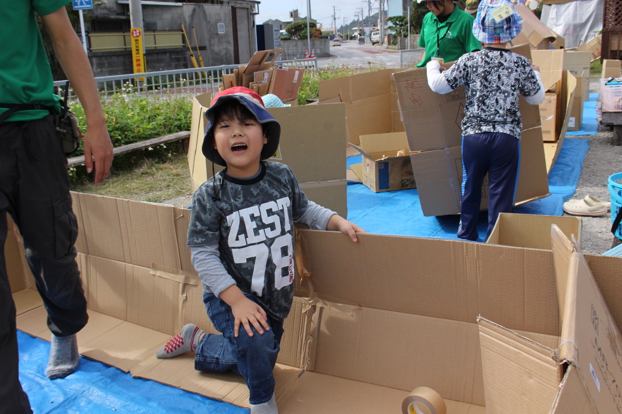 ダンボールキャンプ〔１日目〕ダンボールを使って自分たちの基地作り！はじまりました！_d0363878_12373527.jpg