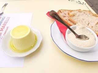 f0297392_04104390.jpg
