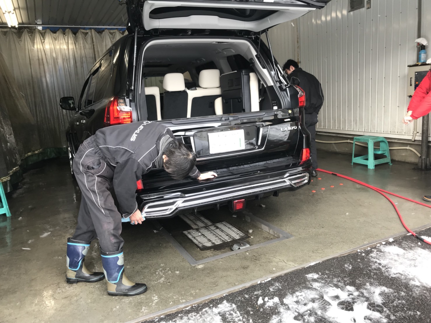 2月12日(月)トミーベース カスタムブログ☆トミーベースでWALDコンプリートをしたW様LX570☆N様LS460納車☆_b0127002_21184818.jpg