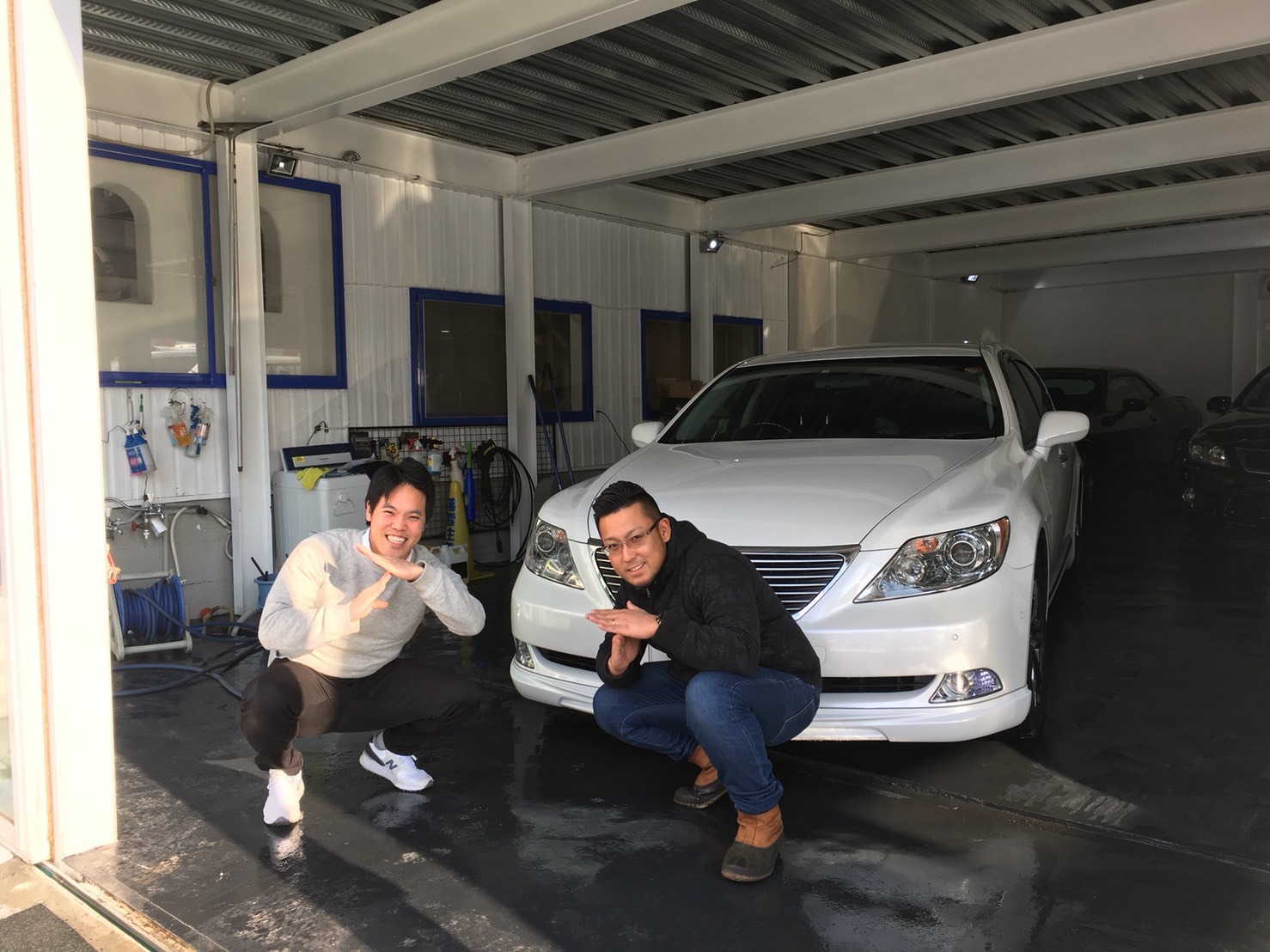 2月12日(月)トミーベース カスタムブログ☆トミーベースでWALDコンプリートをしたW様LX570☆N様LS460納車☆_b0127002_22061413.jpg