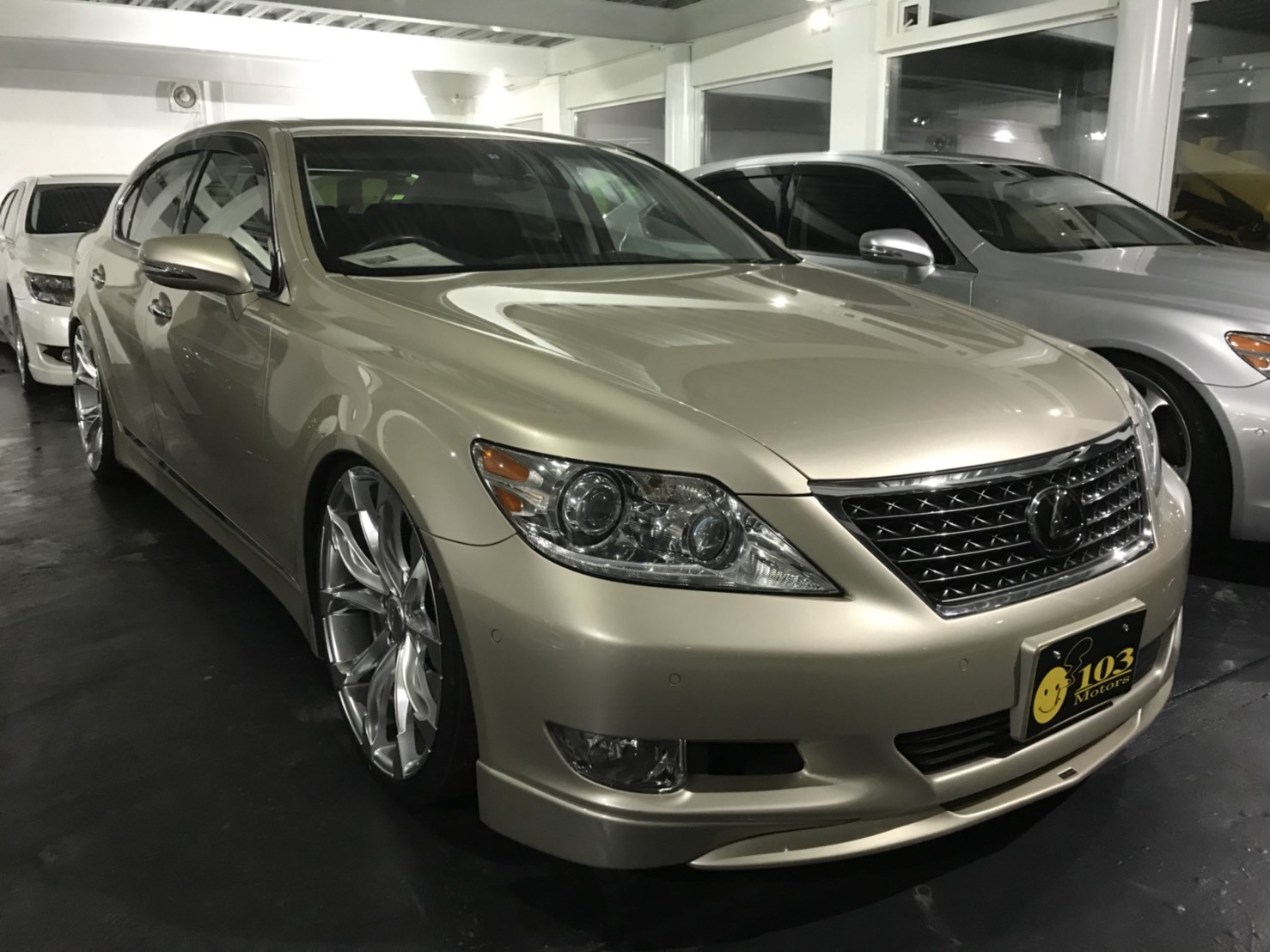 2月12日(月)トミーベース カスタムブログ☆トミーベースでWALDコンプリートをしたW様LX570☆N様LS460納車☆_b0127002_22415442.jpg