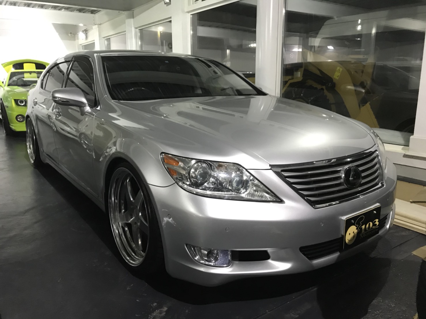 2月12日(月)トミーベース カスタムブログ☆トミーベースでWALDコンプリートをしたW様LX570☆N様LS460納車☆_b0127002_22415553.jpg