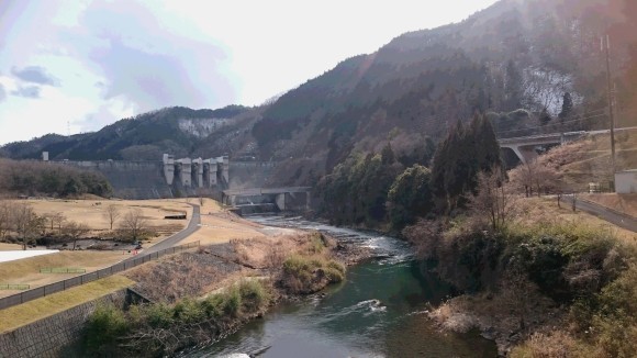 釣り三昧ブログより　★　京都　道の駅巡り～～～　★　～　メガネのノハラ　イオン洛南店　日吉ダム　バス釣り　盛三　～_c0221718_11431554.jpg