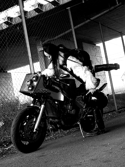 5COLORS「君はなんでそのバイクに乗ってるの?」#127_f0203027_16451707.jpg