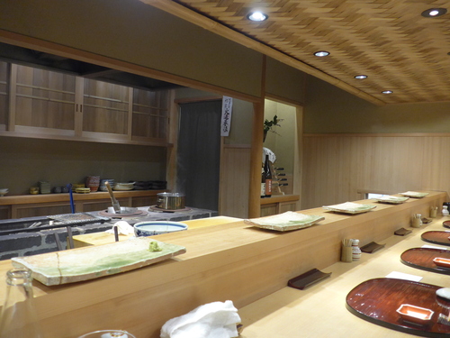 東麻布「鮨 天本」へ行く。_f0232060_1128098.jpg
