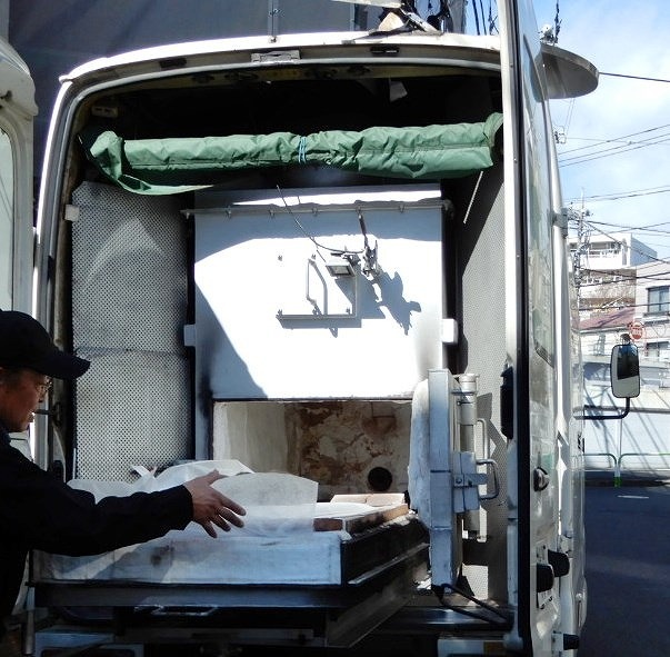 病院にも葬儀屋さんにも恵まれて_b0166128_12282731.jpg
