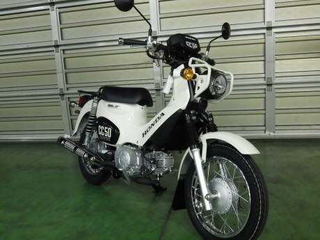 新車入荷！クロスカブ50と110_e0185939_17401929.jpg