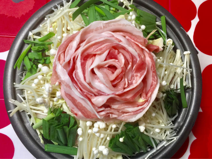 豚バラ 薔薇 蒸し鍋 日だまりカフェ