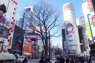 2月13日(火)の109前交差点_b0056983_18580070.jpg