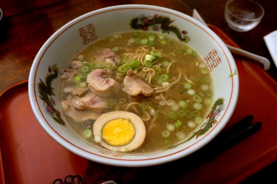 鶏塩ラーメン。_c0180686_09541945.jpg