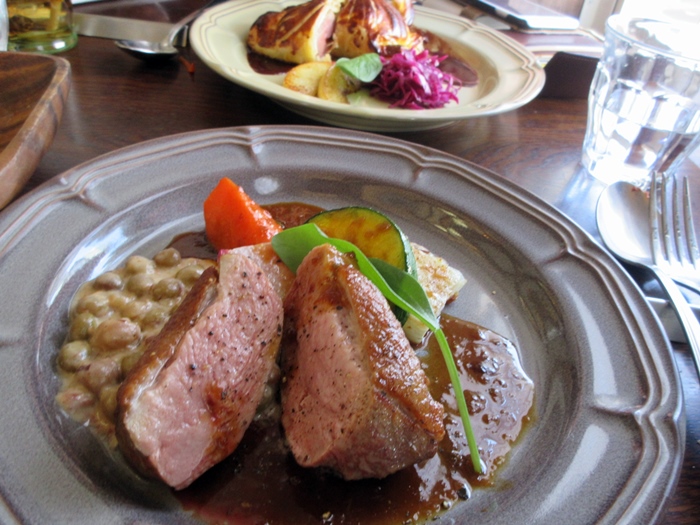 【鎌倉・御成町】「ビストロ オランジュ」でシェアランチ【野菜たっぷり】_b0009849_1137748.jpg