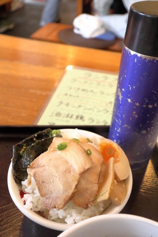 拉麺・食工房 まる家_a0077663_07090893.jpg