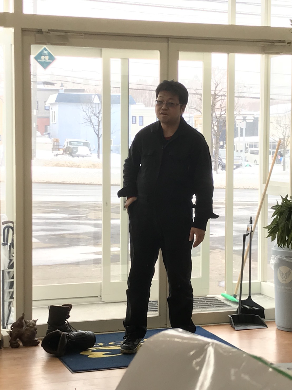 2月15日 木曜日の本店ブログ☆ランクル200ディーゼル♬ランクル・ハマー・ハイエース♬TOMMY_b0127002_18302224.jpg