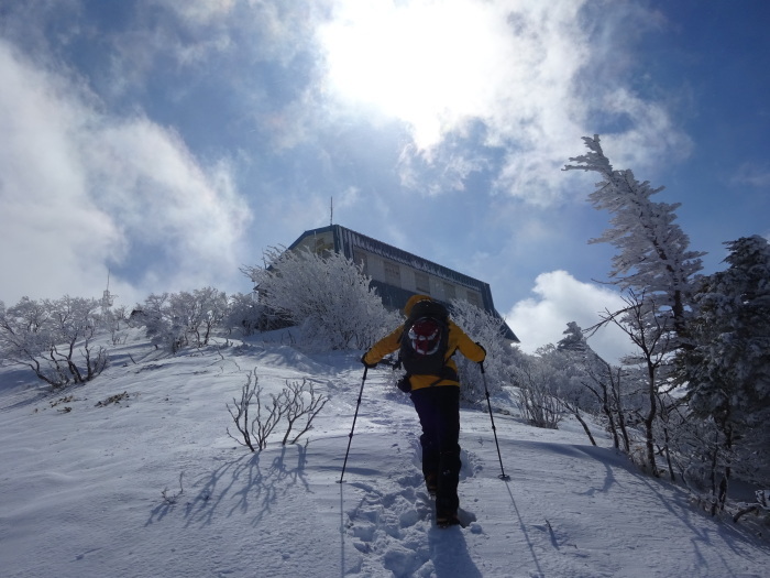 剣山　寒波が来て一日で大雪　_b0124306_23174616.jpg