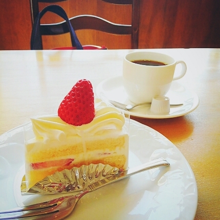 寒得でやっと行けたケーキ屋さんシャンペトル_a0328140_14164156.jpg