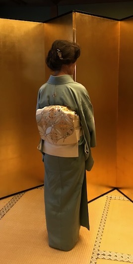 新年会・色無地にかざり錦の帯・商品紹介・ガマグチバッグ_f0181251_16212225.jpg