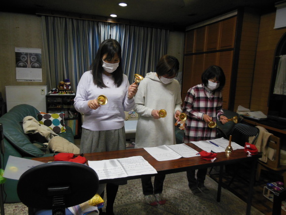 23回目 音楽の日&ベル練習_e0040673_22033504.jpg
