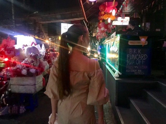 タイ王国、バンコクへの旅。1日目夜。_a0050302_03224816.jpg