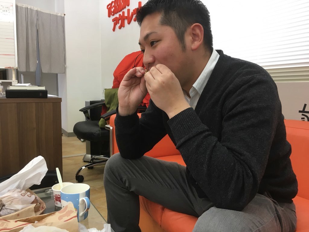 2月16日(金)☆TOMMYアウトレット☆あゆブログ(๑ˉ ˘ ˉ๑) 山梨県I様の元へセレナ到着!!K様バックオーダータント到着♪_b0127002_17272875.jpg