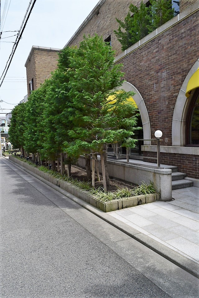 兵庫県芦屋市の芦屋モノリス(昭和モダン建築探訪)_f0142606_21425351.jpg