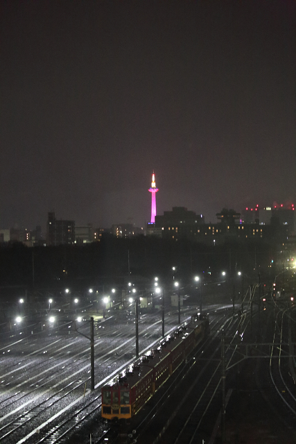 京都駅Winter Illumination「ときめきプロジェクト」－京都タワー カラーライトアップ（後編）－_b0169330_8103397.jpg