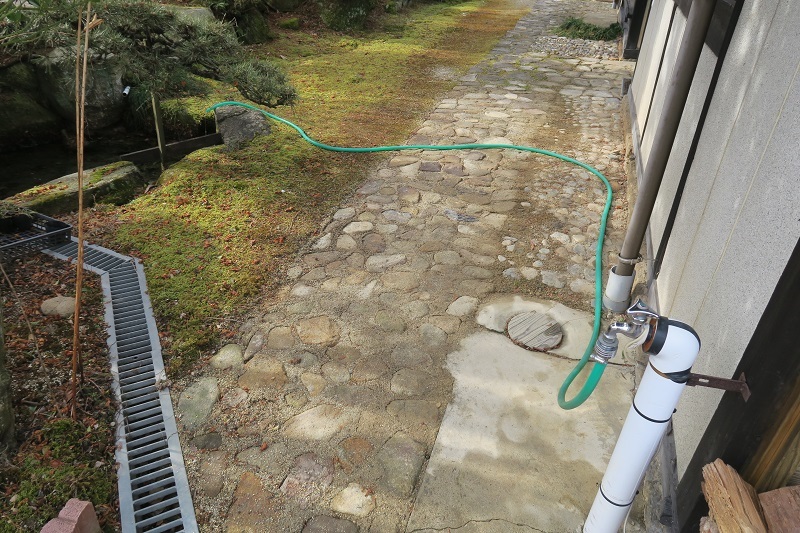 完熟の水平対向六気筒エンジン搭載車_f0076731_17572345.jpg
