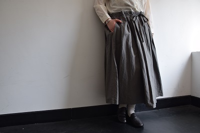 ブラウスとスカート 。_b0110582_17140561.jpg