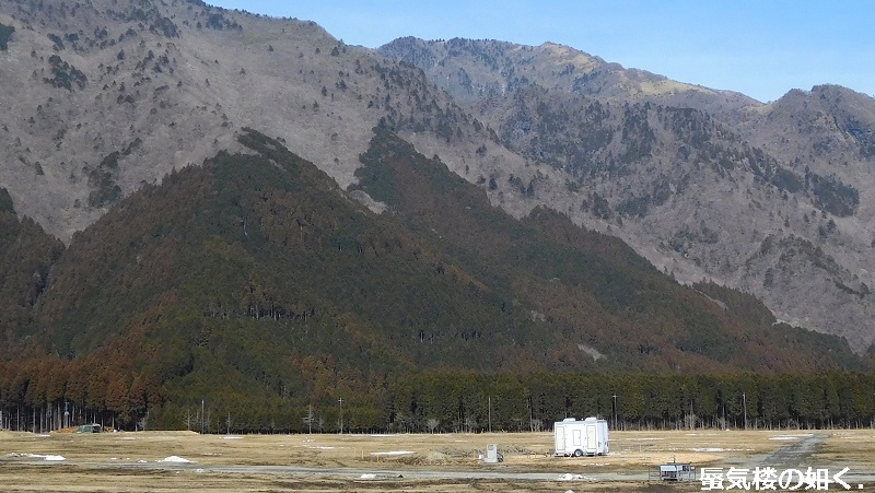 e0304702_22131403.jpg