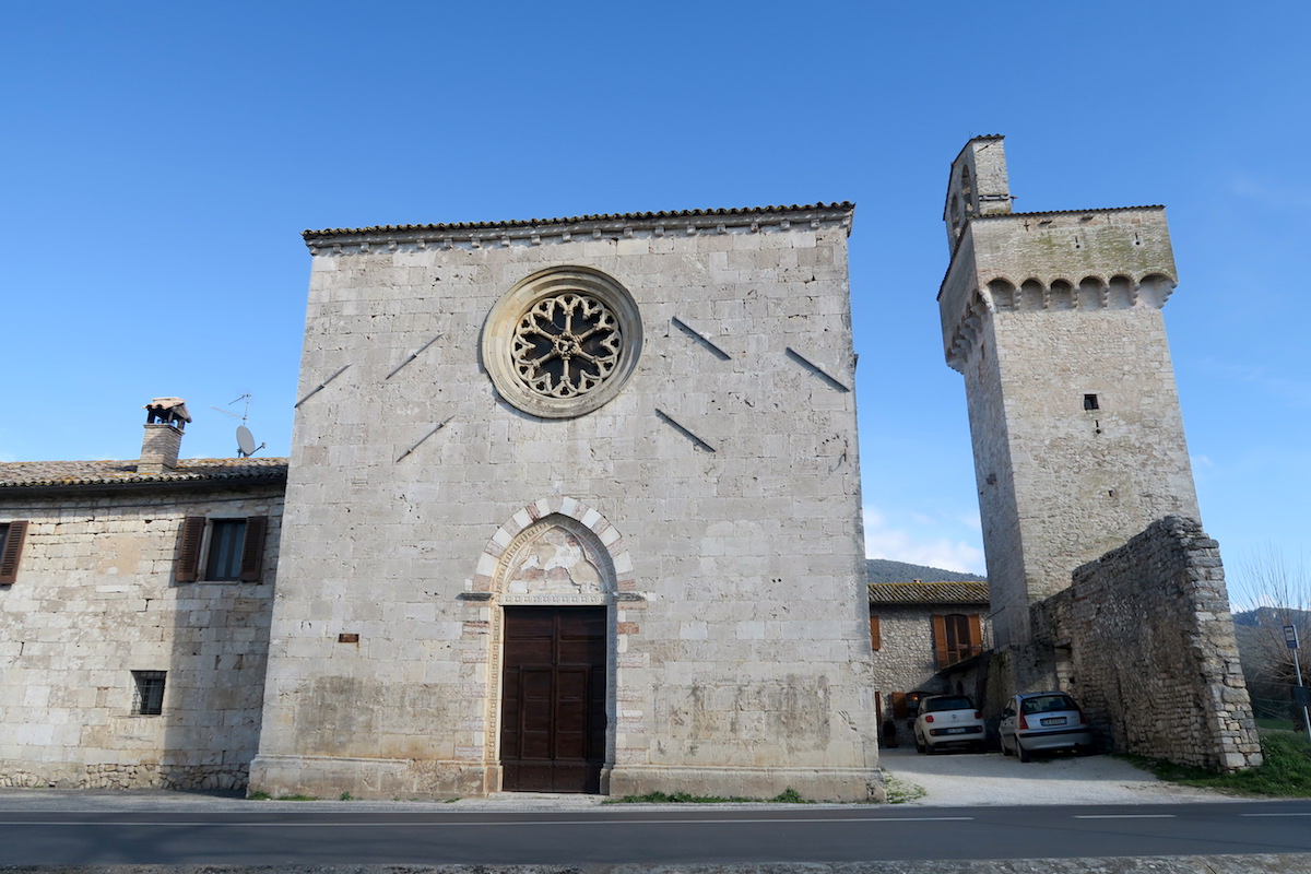 古のローマ街道歩く午後、イタリア ウンブリア_f0234936_5322100.jpg