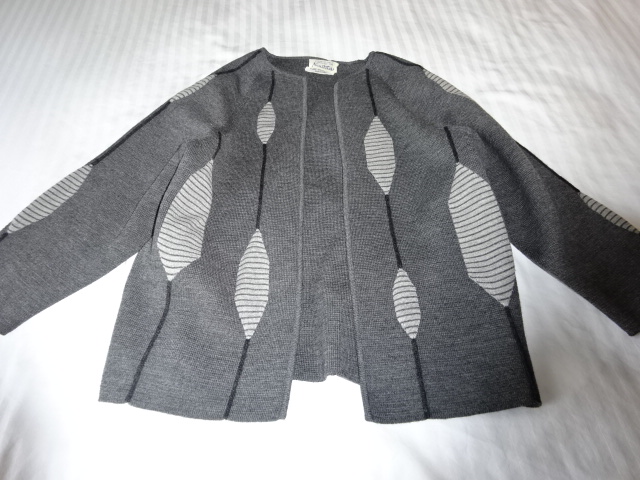 買い付け日記 13_d0176398_1248460.jpg