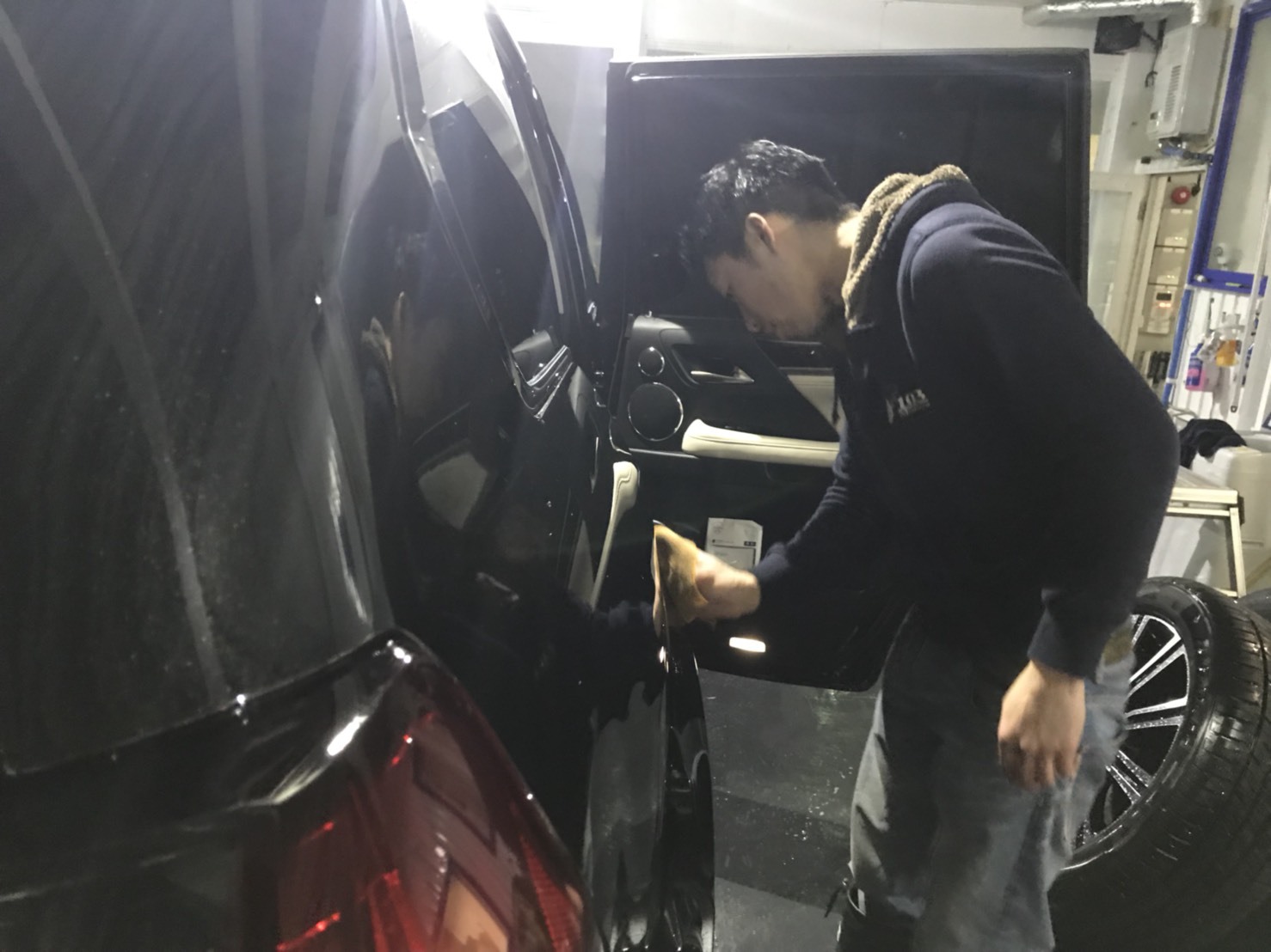 2月19日(月)トミーベース カスタムブログ☆Y様クラウン納車☆H様フーガ青森まで納車の為ベースを出発☆_b0127002_13265334.jpg