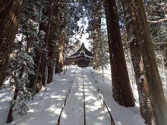 雪の戸隠宝光社 縁側だより